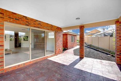 Property photo of 10 Walnut Grove Court Kilmore VIC 3764