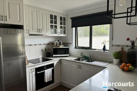 2/5 Harmony Cl, Shearwater, TAS 7307