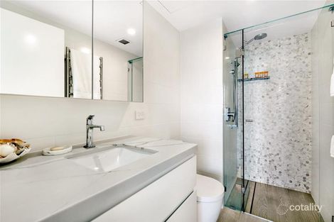 Property photo of 10C/3545 Main Beach Parade Main Beach QLD 4217