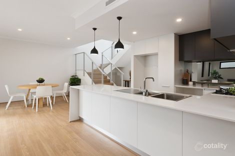 4/4 Downey Dr, Manning, WA 6152