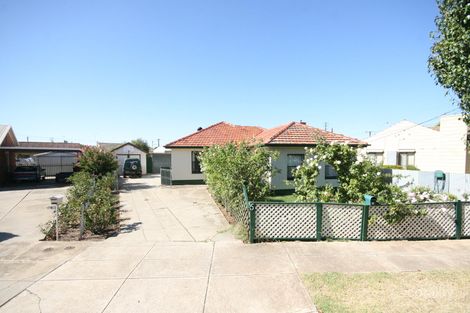 5 Birdwood Cl, North Plympton, SA 5037
