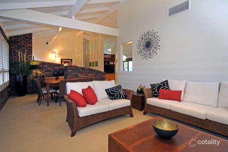 Property photo of 8 Gumtree Court Springwood QLD 4127