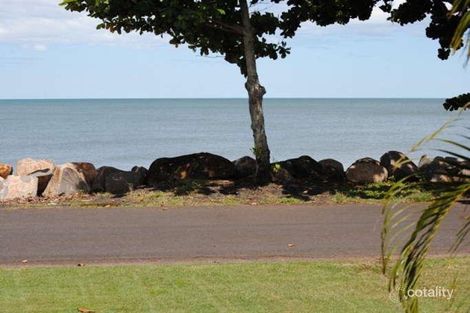 Property photo of 5 Esplanade Flying Fish Point QLD 4860
