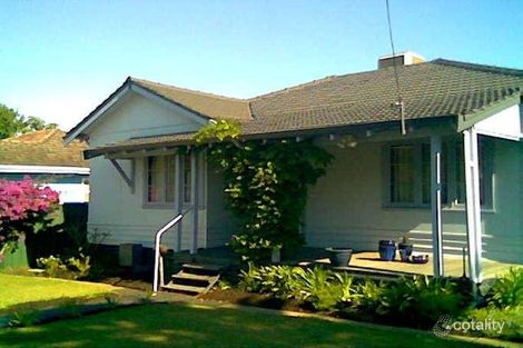 15 Oldham Cres, Hilton, WA 6163