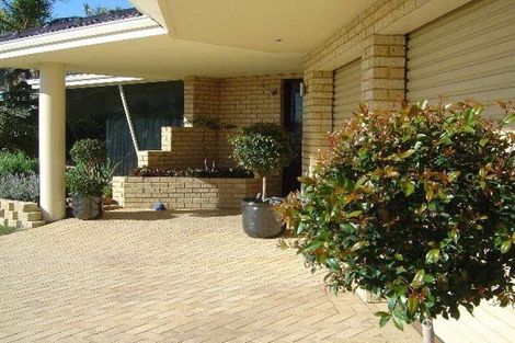 Property photo of 12 Hotchin Way Kardinya WA 6163