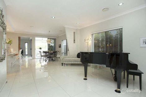 Property photo of 105 Wanda Road Upper Mount Gravatt QLD 4122