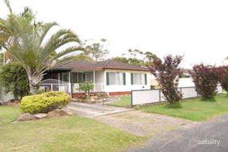 32 Robson Ave, Gorokan, NSW 2263