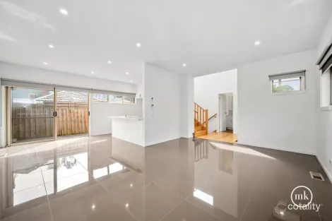 Property photo of 1/65 Lower Road Eltham North VIC 3095