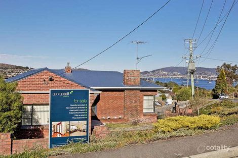 1 Moirunna Rd, Lindisfarne, TAS 7015
