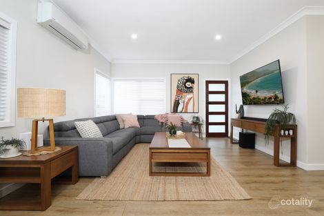 Property photo of 13 Winton Place Fairy Meadow NSW 2519