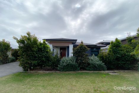 Property photo of 22 Jade Way Helensvale QLD 4212