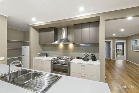 Property photo of 38 Golden Wattle Drive Mount Duneed VIC 3217
