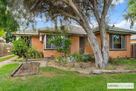 4 Elizabeth Ave, Werribee, VIC 3030