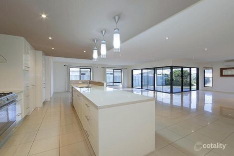 Property photo of 4 Chantilly Street Bargara QLD 4670