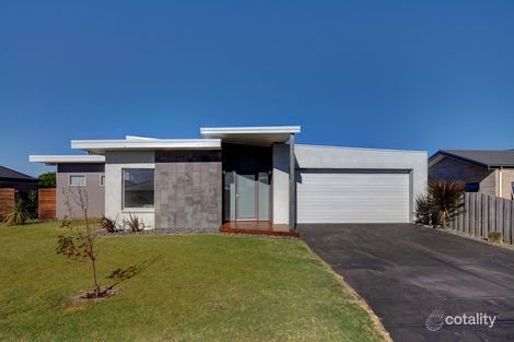 43 Baden Powell Dr, Port Fairy, VIC 3284