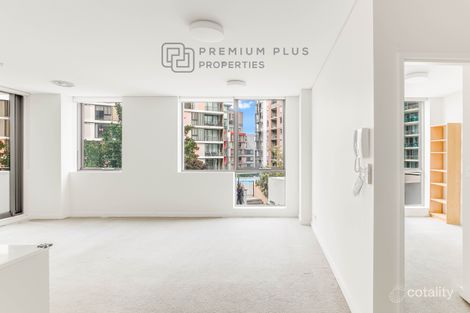 Property photo of 305/2 Discovery Point Place Wolli Creek NSW 2205