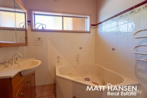 Property photo of 22 Roycox Crescent Dubbo NSW 2830