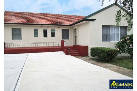 10 Peffer St, Panania, NSW 2213