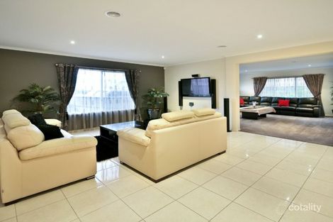 Property photo of 30 Montpellier Drive Hillside VIC 3037