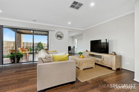 Property photo of 23 Featherbrook Circuit Cranbourne North VIC 3977