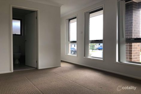 Property photo of 16 Archer Road Spring Farm NSW 2570