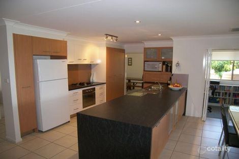 Property photo of 33 Ebony Close Hillvue NSW 2340