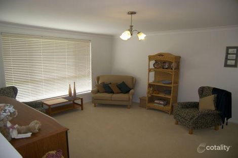 Property photo of 33 Ebony Close Hillvue NSW 2340