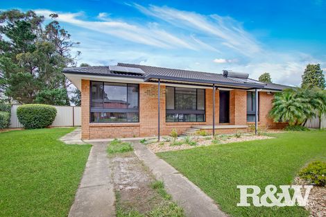 2 Francis Greenway Ave, St Clair, NSW 2759