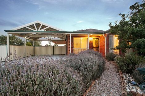 Property photo of 37 Karinya Close Werribee VIC 3030