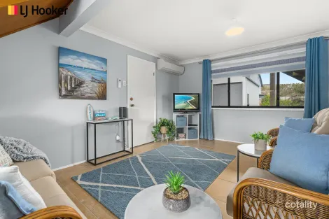 Property photo of 17 Sir Henry Crescent Callala Beach NSW 2540