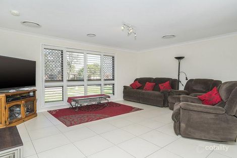 Property photo of 39 Acacia Circuit Hunterview NSW 2330