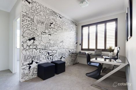 Property photo of 18 Chidlow Grange Ellenbrook WA 6069