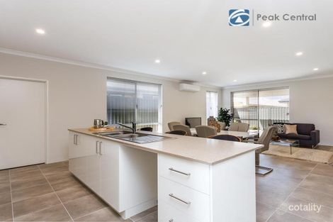 Property photo of 44 Apatite Street Treeby WA 6164