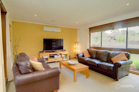 Property photo of 15 Regency Drive Mount Clear VIC 3350