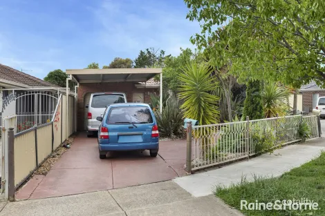 Property photo of 8 Gray Court St Albans VIC 3021
