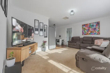 Property photo of 20 Homestead Drive Dubbo NSW 2830