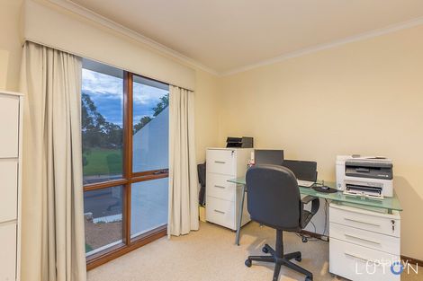 17-29 Moyes Cres, Holt, ACT 2615