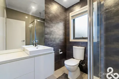 Property photo of 2/27 Cedar Street Thomastown VIC 3074