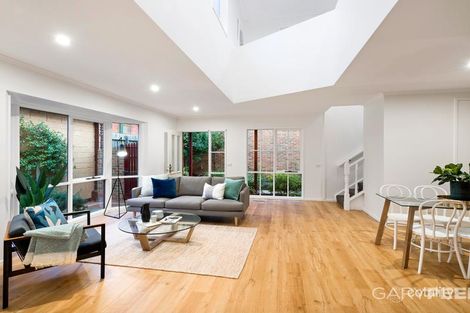 Property photo of 2/203 North Road Caulfield South VIC 3162