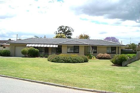 6 Tolworth Way, Embleton, WA 6062