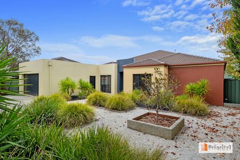Property photo of 4 Orchard Walk Strathfieldsaye VIC 3551