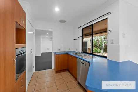 Property photo of 18 Vibrant Court Dakabin QLD 4503