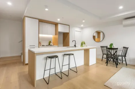 Property photo of 6A Carnarvon Street Doncaster VIC 3108