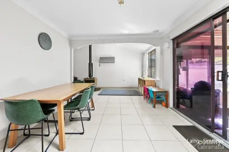 Property photo of 4 Ivanhoe Street St Johns Park NSW 2176