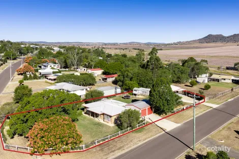 3 Catherine Cres, Kingsthorpe, QLD 4400