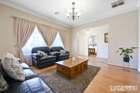 Property photo of 25 Stockman Place Walkley Heights SA 5098
