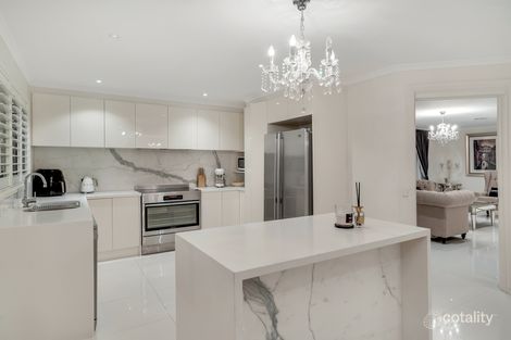 Property photo of 12 Hammond Place Roxburgh Park VIC 3064