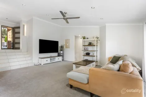 Property photo of 14 Nandi Terrace Pacific Pines QLD 4211