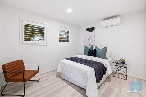 Property photo of 5 Fetcham Lane Caroline Springs VIC 3023