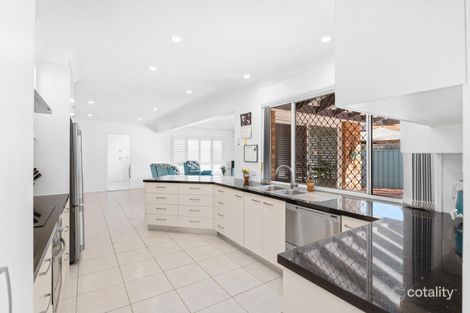 Property photo of 1 Mataro Court Thornlands QLD 4164